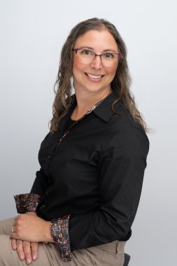 https://healthfirstnetwork.org/sites/healthfirstnetwork.org/assets/images/default/Andrea-Heller---1---Copy-for-website.jpg